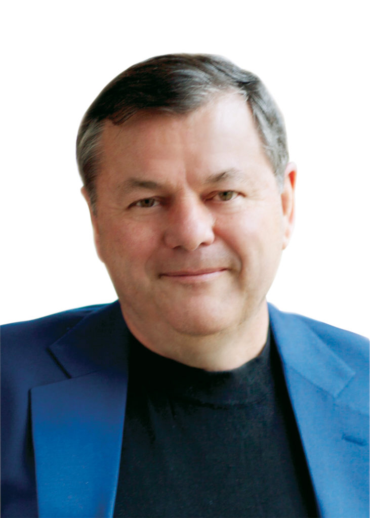 Headshot of Harry Angus